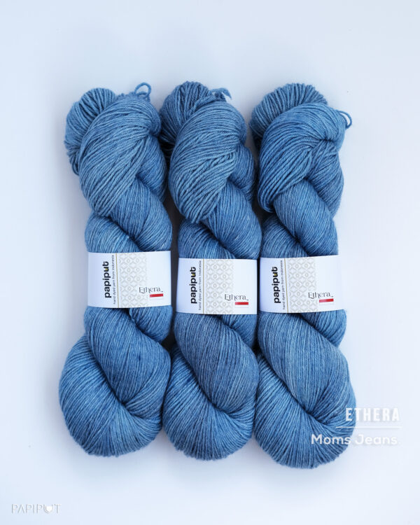 ET Moms Jeans - Image 2